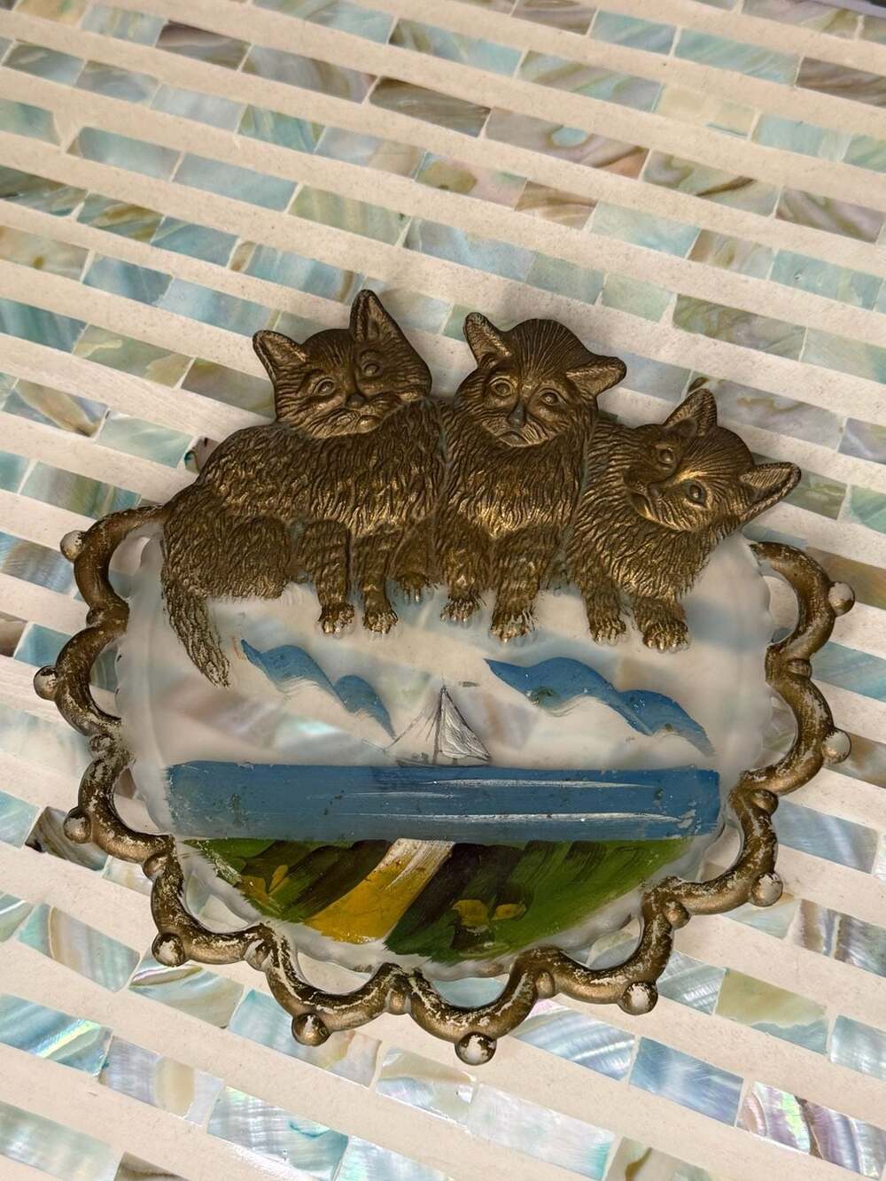 Westmoreland Glass Three Cats Hand Painted Satin Glass Plate Dish